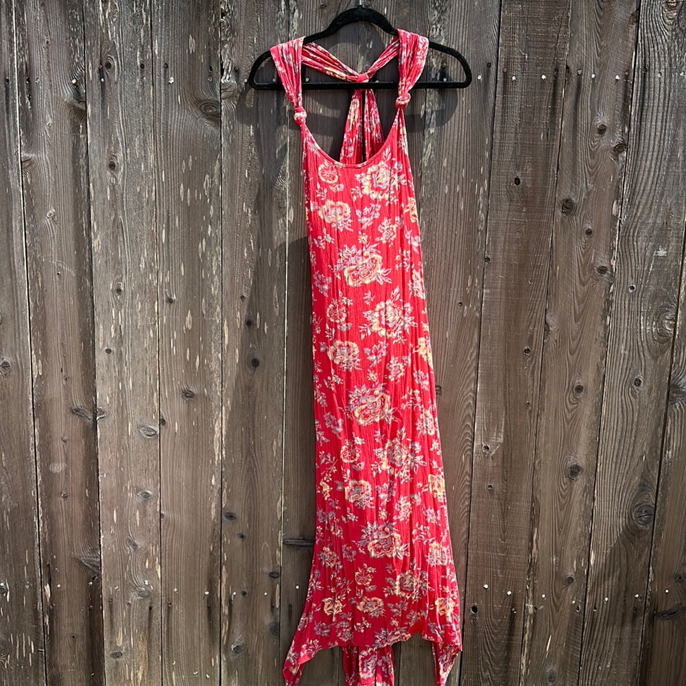 Billabong floral maxi dress with criss-cross back and side slit (S)